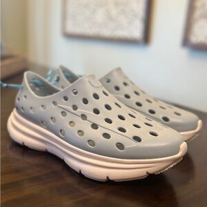 Kane Active Recovery Shoes - Revive Stone / Cream